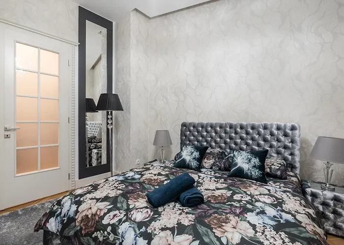 Appartement 4 Bedrooms At Fashion Street Budapest