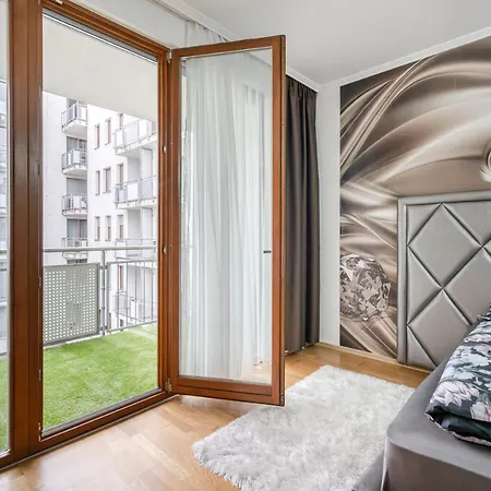 Apartament Penthouse Three Bedrooms, Three Balconies With Free Parking In Kiraly Street