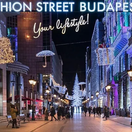 Lägenhet Four Bedrooms Luxury Design At Fashion Street *