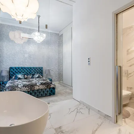 Four Bedrooms Luxury Design At Fashion Street *
