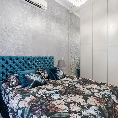 4 Bedrooms At Fashion Street Apartament *