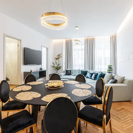 Apartament 4 Bedrooms At Fashion Street